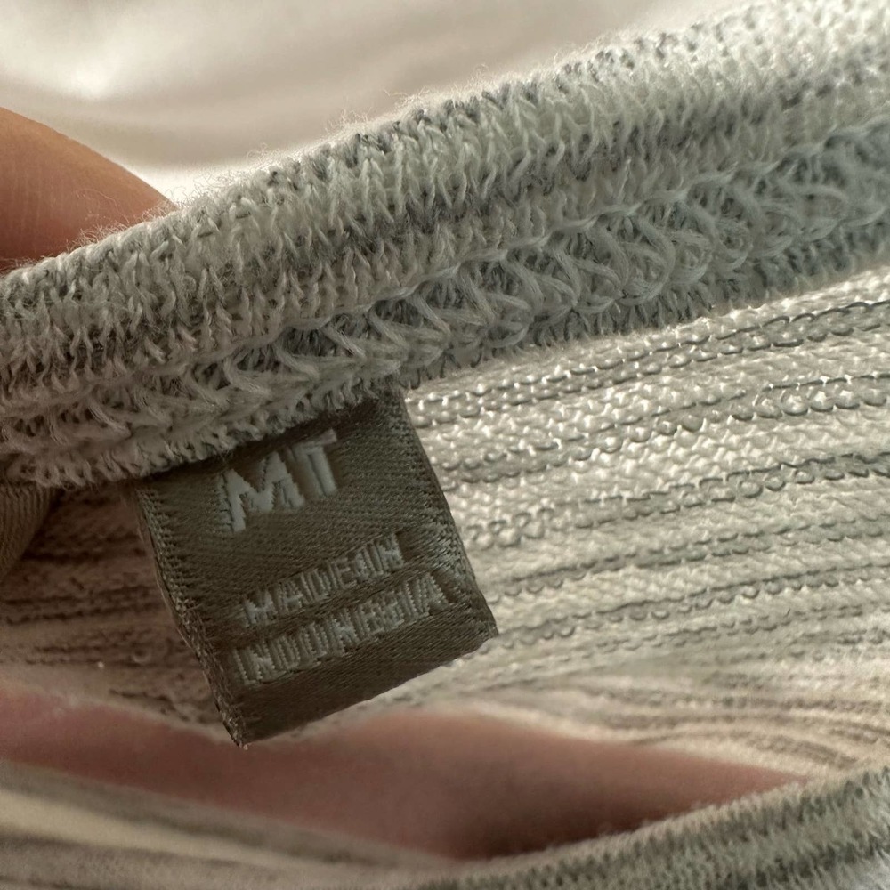 Athleta Long Sleeve Shirt Women’s sz. Medium Tall Gray Stripes Cut out Back - Picture 10 of 13